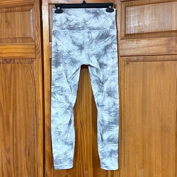 Lululemon Wunder Under Hi-Rise 7/8 Leggings - Picture 4 of 8